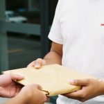 document courier